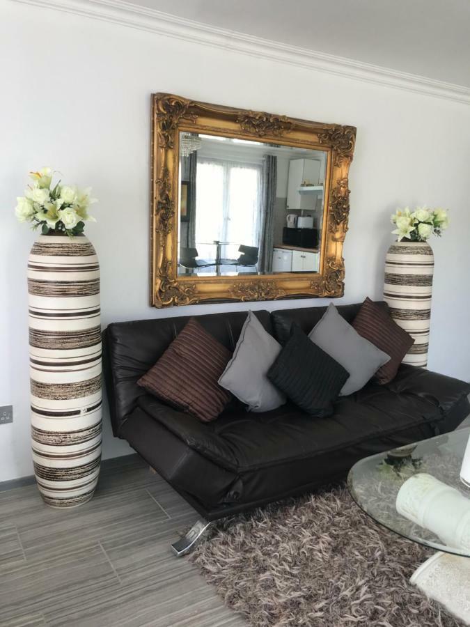 Studio Apartment Рейнхем Экстерьер фото